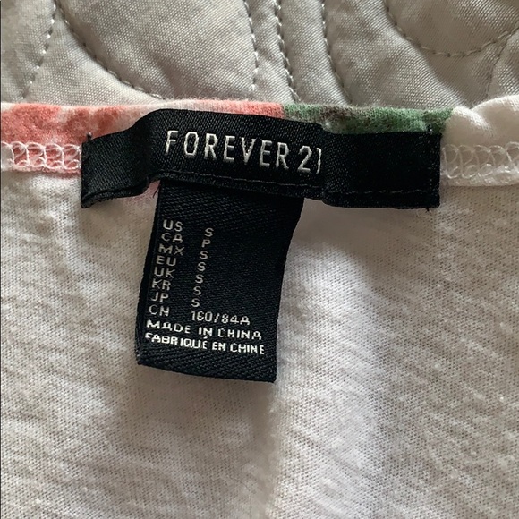 Forever 21 crop top - Picture 2 of 2